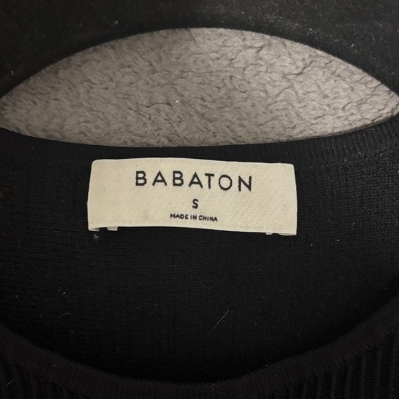 Babaton Rib Crop Top - Picture 2 of 3